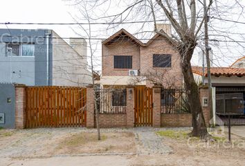 Casa en  City Bell, Partido De La Plata