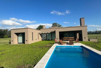 Casa en  Carlos Spegazzini, Partido De Ezeiza