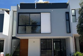 Casa en condominio en  Avenida Paseo Del Anochecer, Soare Acantia I, Zapopan, Jalisco, 45019, Mex