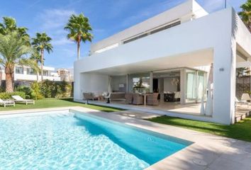 Chalet en  Distrito 9-las Chapas, Marbella