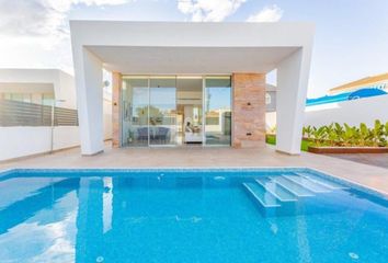 Chalet en  Distrito 1 - Centro - El Chaparral, Torrevieja