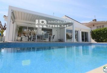 Chalet en  Empuriabrava, Girona Provincia