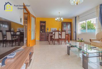 Chalet en  Vilafant, Girona Provincia