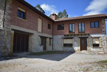 Chalet en  Escobedo De Camargo, Cantabria