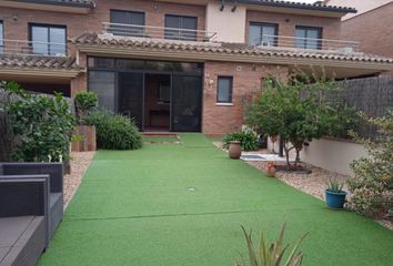 Chalet en  Sils, Girona Provincia