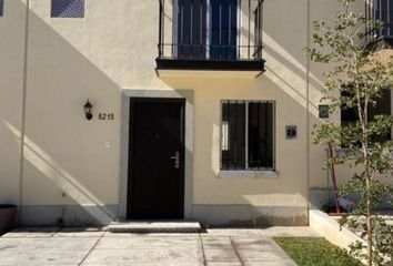 Casa en condominio en  Calle Pasadena, Lomas De San Agustín, Tlajomulco De Zúñiga, Jalisco, 45650, Mex