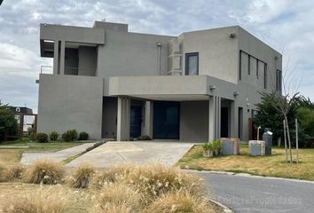 Casa en  El Cantón, Partido De Escobar