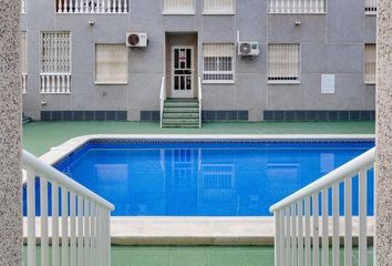 Apartamento en  Distrito 2 - Urbanizaciones - Los Naúfragos, Torrevieja