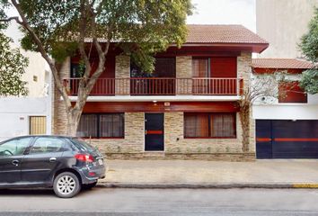 Casa en  La Plata, Partido De La Plata