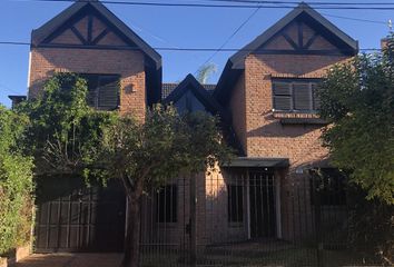 Casa en  Castelar, Partido De Morón