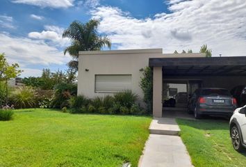 Casa en  Fisherton, Rosario