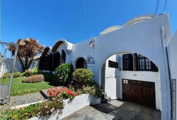 Casa en  Barrio El Martillo, Mar Del Plata