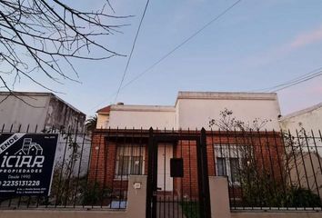 Casa en  Cerrito, Mar Del Plata