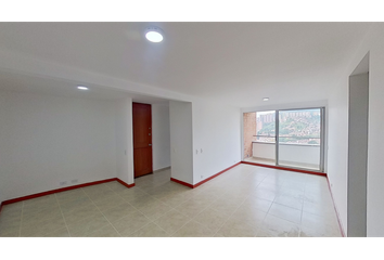 Apartamento en  Loma De Los Bernal, Medellín