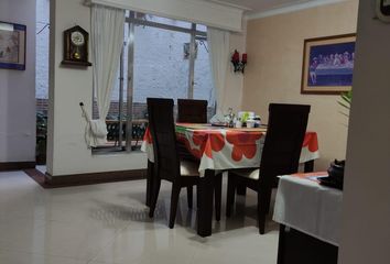 Casa en  La Castellana, Medellín