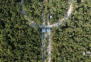 Lote de Terreno en  Avenida Cobá, Tulum, Quintana Roo, 77764, Mex