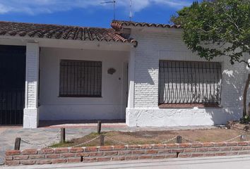 Casa en  Llavallol, Partido De Lomas De Zamora