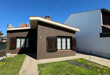 Casa en  Caisamar, Mar Del Plata