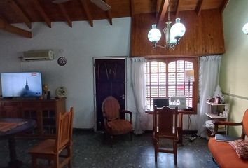 Casa en  Villa Elvira, Partido De La Plata