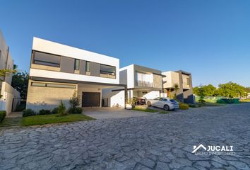 Casa en  Avenida Río San Francisco, Arauca Ii, Zapopan, Jalisco, 45019, Mex