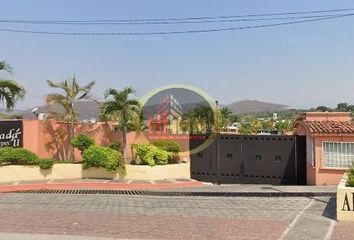 Casa en  Avenida Alta Tensión, Rinconada Xochitepec Ii, Villas De Xochitepec, Xochitepec, Morelos, 62790, Mex