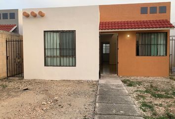 Casa en  Calle 143 782-816, Los Héroes, Mérida, Yucatán, 97306, Mex