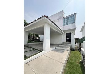 Casa en  Atlahuacan, Lomas De Cocoyoc, Morelos