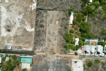 Lote de Terreno en  Calle 18 108-108, Cholul, Mérida, Yucatán, 97305, Mex