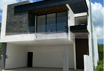 Casa en  Calle Paseo De Las Parras 110, Santiago, Nuevo León, 67302, Mex