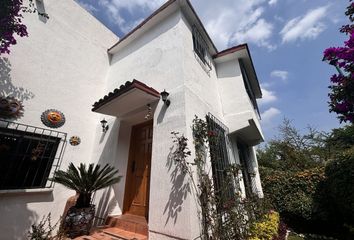 Casa en  Calle De Los Flamencos 110-118, Lomas De La Herradura, Miguel Hidalgo, Huixquilucan, México, 52785, Mex