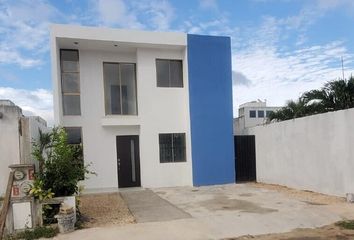 Casa en  Calle 148 674-688, Los Héroes, Mérida, Yucatán, 97306, Mex