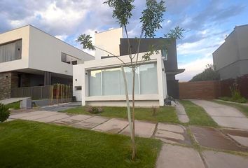 Casa en  Las Heras, Mendoza