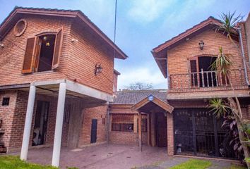 Casa en  Isidro Casanova, La Matanza