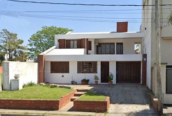 Casa en  San Nicolás De Los Arroyos, Partido De San Nicolás