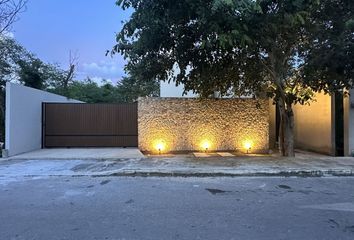 Casa en  Calle 34 679, Mérida, Yucatán, 97249, Mex