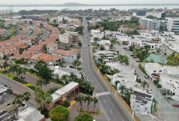 Local en  La Puntilla (satélite), Samborondón