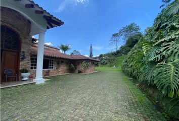 Casa en  Altos Del Poblado, Medellín