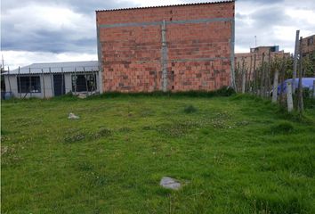 Lote de Terreno en  El Poblado, Mosquera