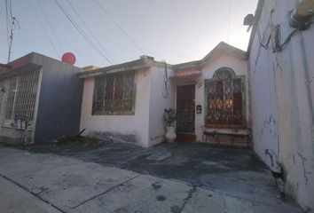 Casa en  Calle C, Garza Cantú, San Nicolás De Los Garza, Nuevo León, 66482, Mex