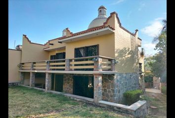 Casa en  Calle Puebla, Burgos Cuernavaca, Tres De Mayo, Emiliano Zapata, Morelos, 62584, Mex