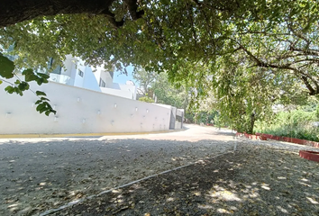 Lote de Terreno en  Calle Nicolás Bravo, Lomas De Guadalupe, Temixco, Morelos, 62583, Mex