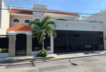 Casa en  Calle 25, Montebello, Mérida, Yucatán, 97113, Mex