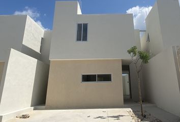 Casa en  Cholul, Mérida, Yucatán, Mex