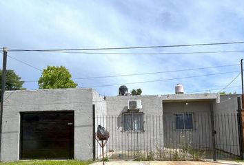 Casa en  Ingeniero Adolfo Sourdeaux, Partido De Malvinas Argentinas