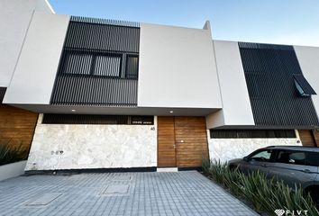 Casa en  Calle Huizache, Zibata, Zona Cactus, El Marqués, Querétaro, 76269, Mex