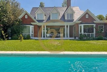 Casa en  Lo Barnechea, Provincia De Santiago