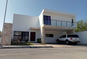 Casa en  Avenida Flamboyán, Conkal, Yucatán, 97347, Mex