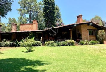 Casa en  Calle Del Rosal 13, Avándaro, Valle De Bravo, México, 51200, Mex