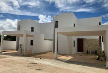 Casa en  Calle 18 108-108, Cholul, Mérida, Yucatán, 97305, Mex