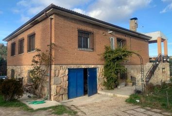 Chalet en  Fresnedilla De La Oliva, Madrid Provincia